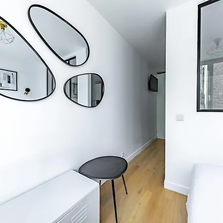 דירה Comfortable , Porte-doree District,