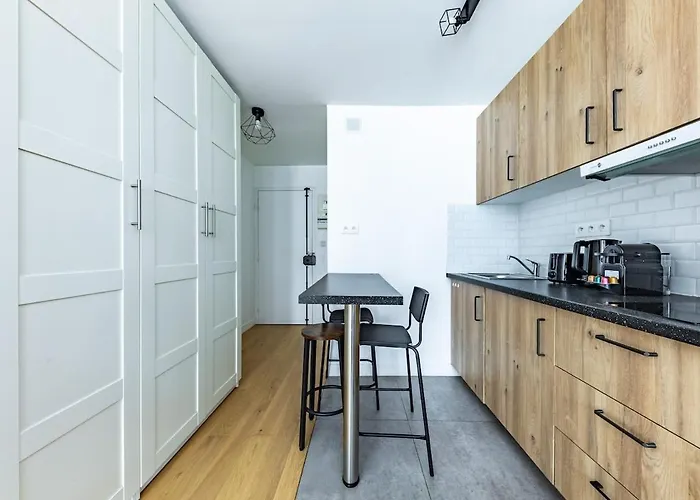 Comfortable , Porte-doree District, Appartement Parijs