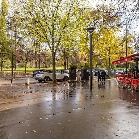 Comfortable , Porte-doree District, * Paris