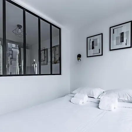 Comfortable , Porte-dorée District,